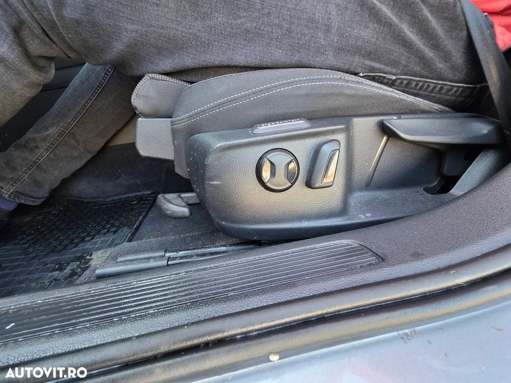 Volkswagen Passat 2.0 TDI DSG Comfortline - 8