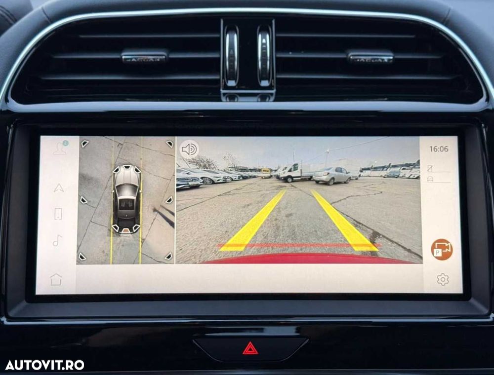 Jaguar XE D200 RWD MHEV R-Dynamic S - 29