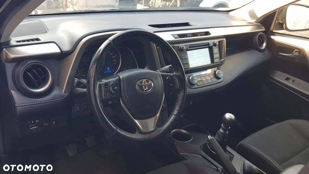 Toyota RAV4 2.0 D-4D 4x4 Comfort - 18