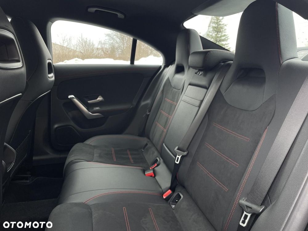 Mercedes-Benz CLA - 22