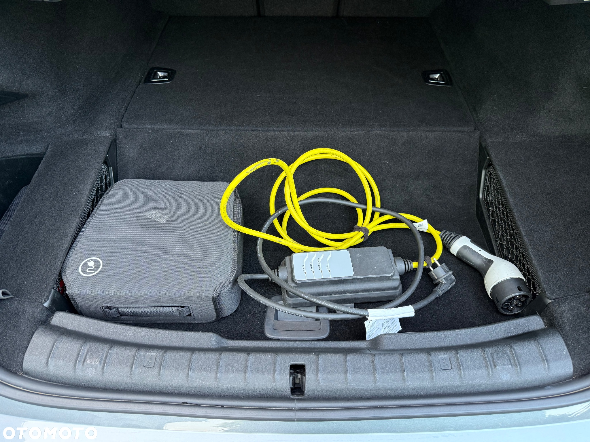 BMW Seria 5 530e sport - 39