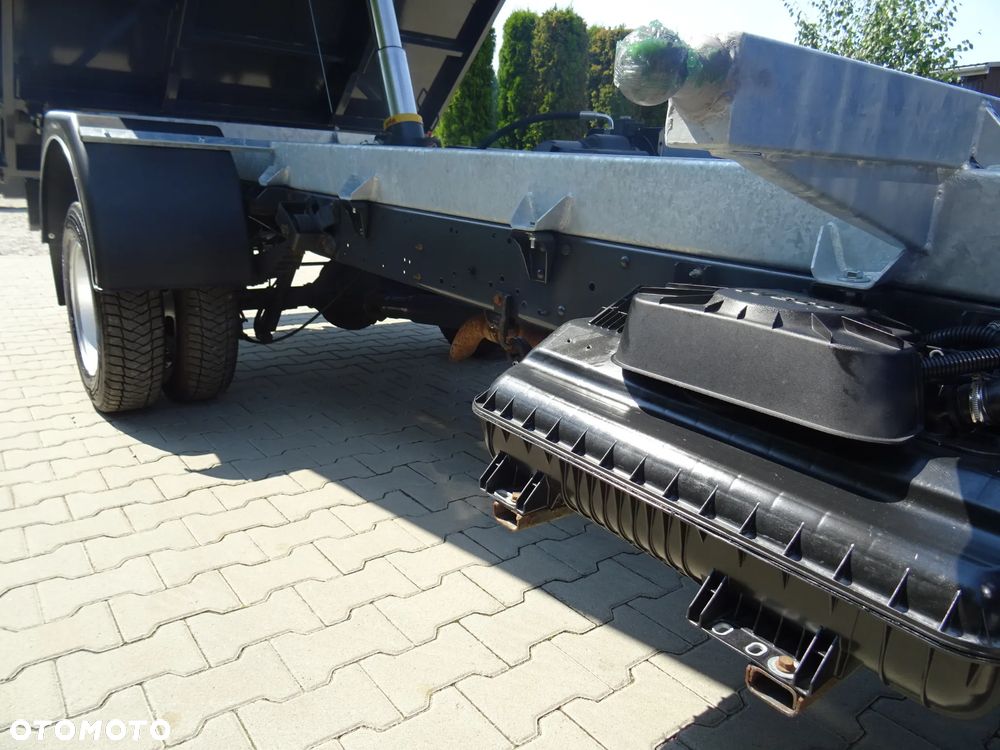 Iveco 35c15 Wywrotka 3-stronna 3,0 HPi Wzmocnione Resory Klima Hak Piękna 4,10m - 8