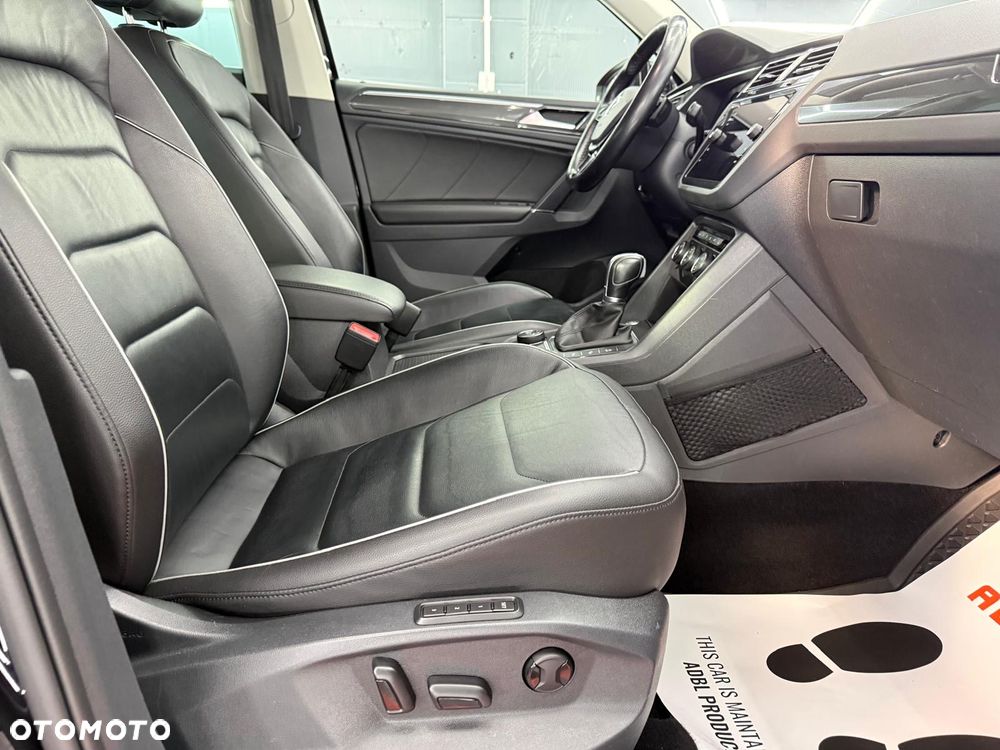 Volkswagen Tiguan 2.0 TDI SCR 4MOTION DSG Highline - 29