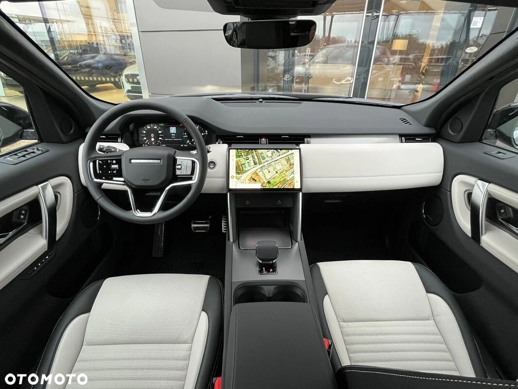 Land Rover Discovery Sport - 8