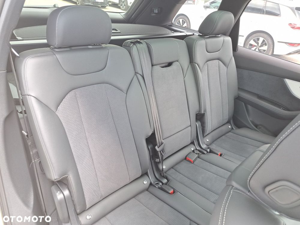 Audi Q7 - 19