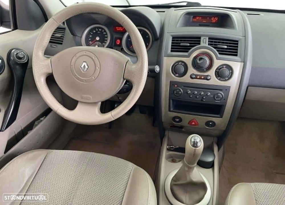 Renault Mégane Break 1.5 dCi Dynamique - 13