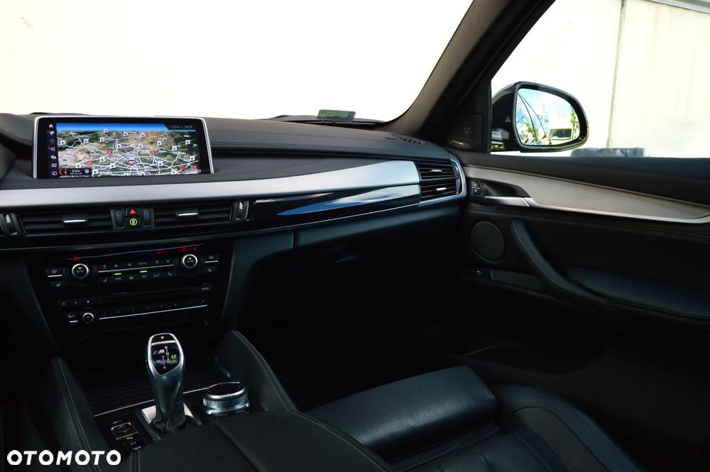 BMW X6 - 24