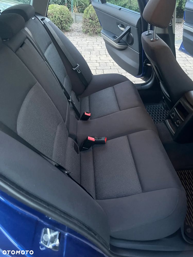 BMW Seria 3 - 29