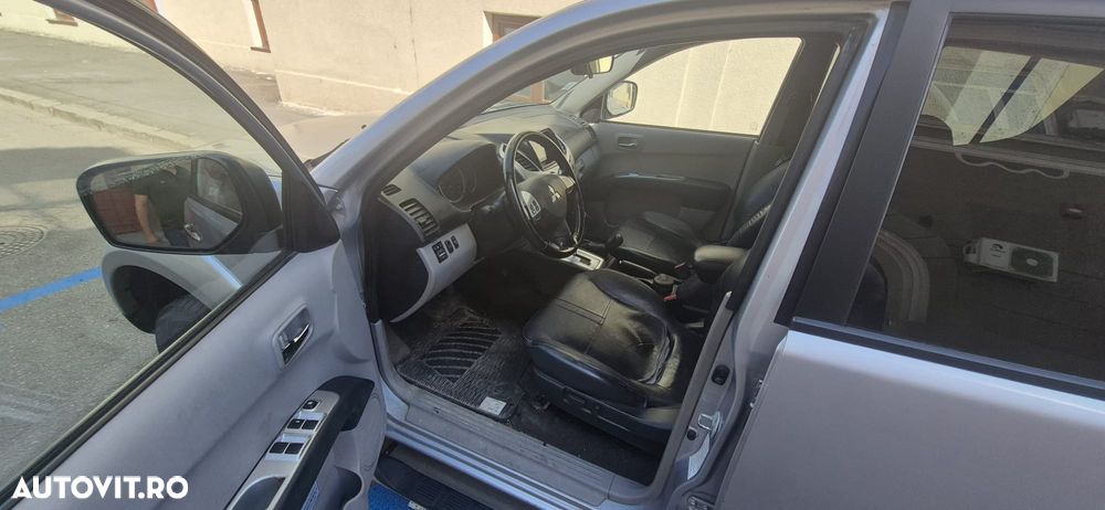 Mitsubishi L200 - 5