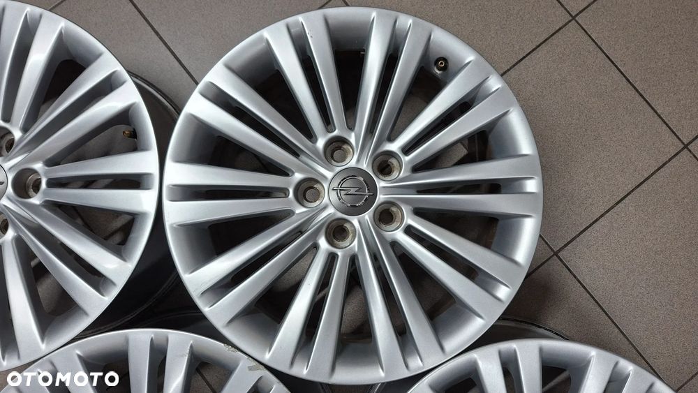 Felgi Aluminiowe 18 Opel Insignia A 5x120 ET 42 - 8