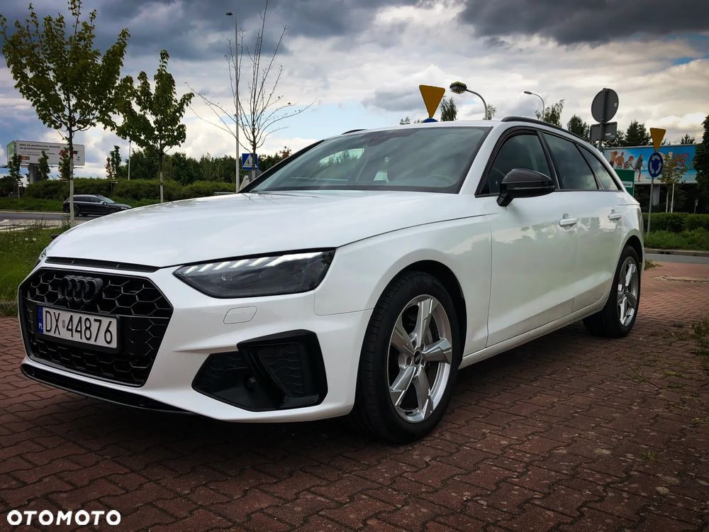 Audi A4 - 1