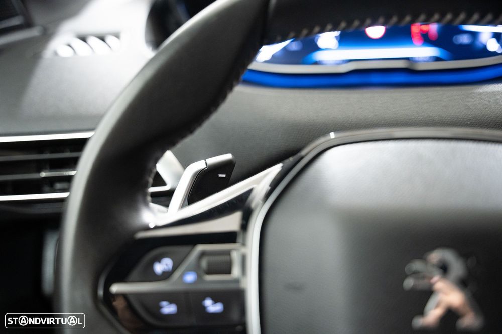 Peugeot 5008 1.2 PureTech Allure Pack EAT8 - 22
