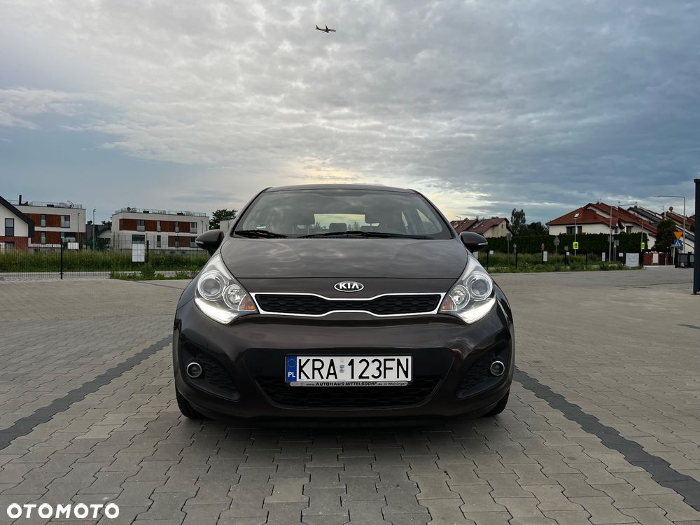Kia Rio - 3