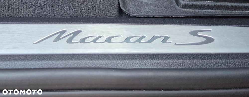 Porsche Macan S - 23