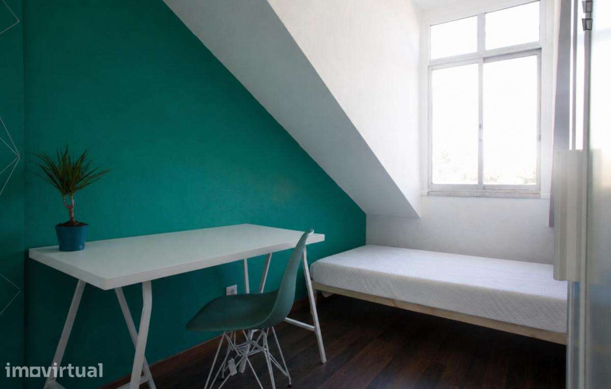 Quarto - localizado em Alcântara Lisbon - Grande imagem: 5/14