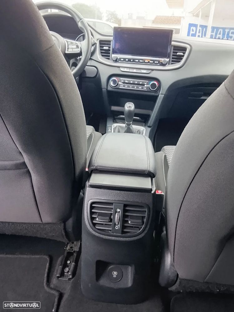 Kia XCeed 1.0 T-GDI Dynamic - 16