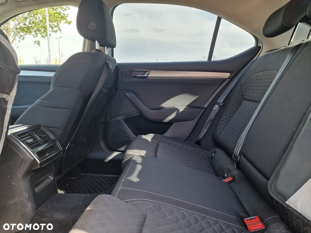 Skoda Superb 1.5 TSI Ambition - 13