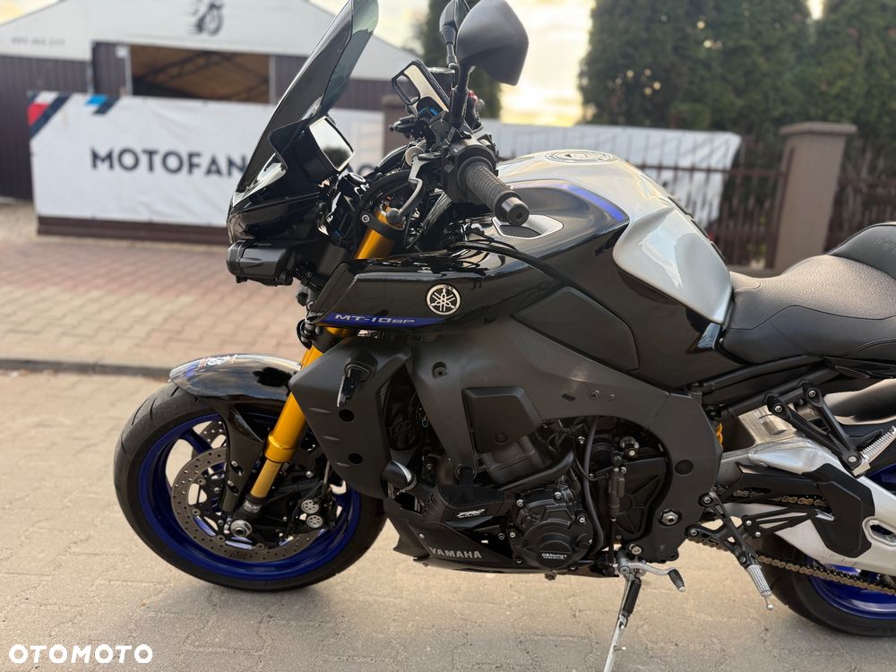 Yamaha MT - 24