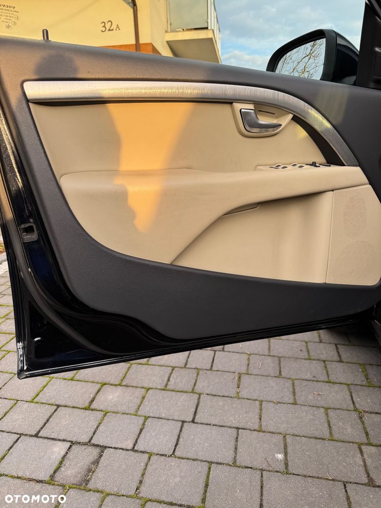 Volvo V70 2.0D Summum - 14