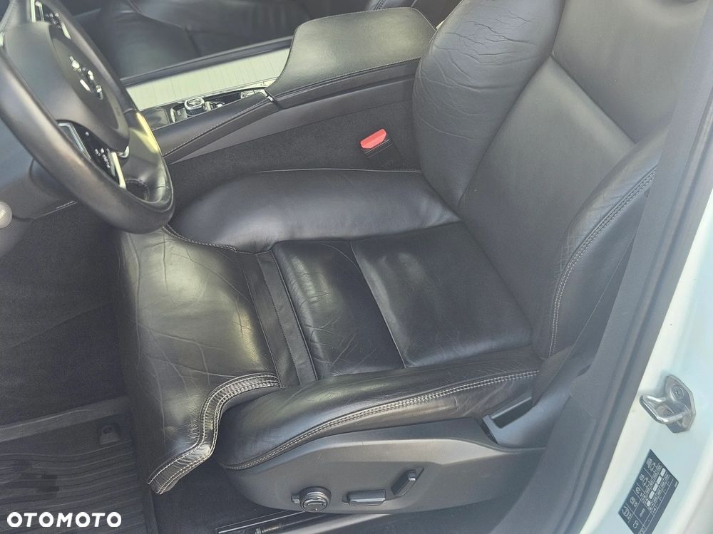 Volvo XC 90 T6 AWD Geartronic Inscription - 25