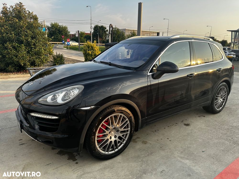 Porsche Cayenne Turbo V8 4.8L Aut. - 13