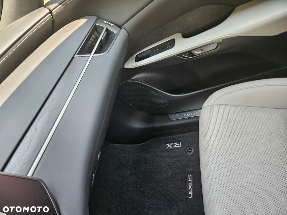 Lexus RX 350h Prestige - 33