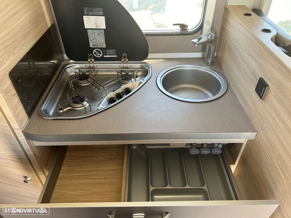 Fiat Ducato Fiat Ducato Carasuite 650 MF | 4 lugares para dormir | Semi-integrada | Totalmente equipada - 19