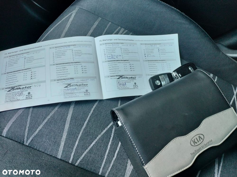Kia Venga - 16