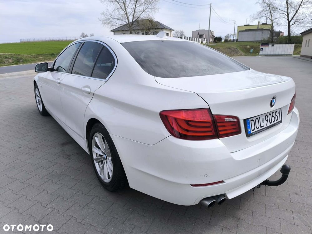BMW Seria 5 525d xDrive - 5