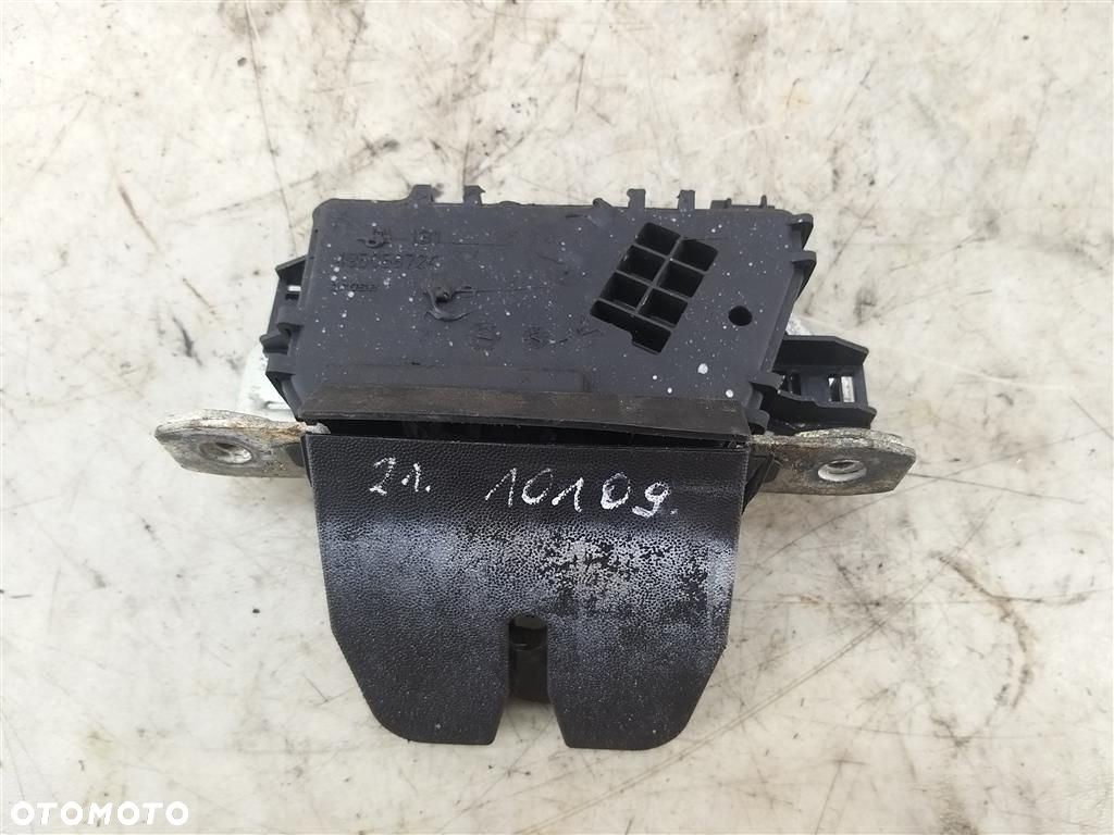 Zamek klapy tylnej Opel Astra III H ROK 2004- 2013 HB - 2