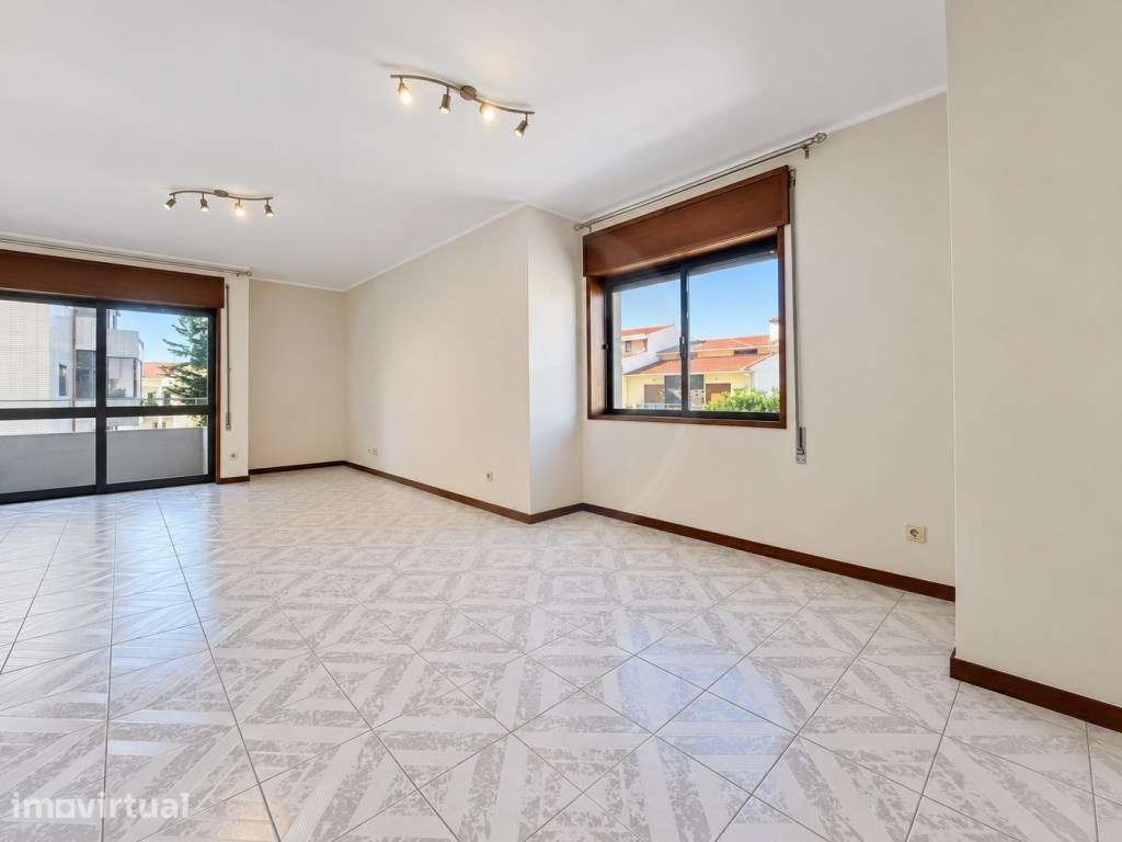 Apartamento T3 para Arrendamento na Póvoa de Varzim - Grande imagem: 2/38
