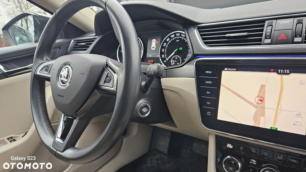 Skoda Superb 2.0 TDI DSG Premium Edition - 7