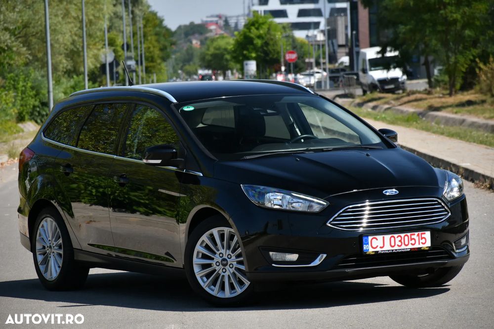Ford Focus 1.5 EcoBlue Start-Stopp-System TITANIUM DESIGN - 12