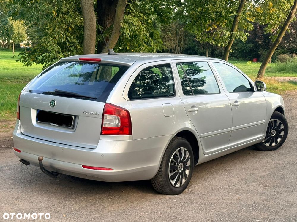 Skoda Octavia 2.0 TDI DPF DSG FAMILY - 5