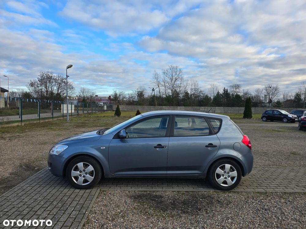 Kia Ceed 1.4 CVVT LX - 10