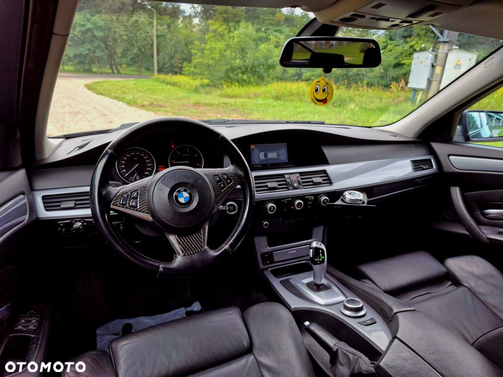 BMW Seria 5 520d Edition Sport - 17