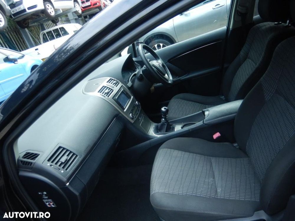 Plafon interior Toyota Avensis 2010 Break 2.0 D - 3