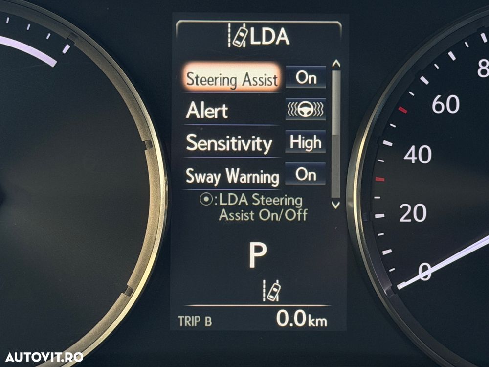 Lexus Seria IS 300h Aut. Luxury - 34