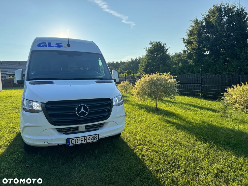 Mercedes-Benz Sprinter - 1