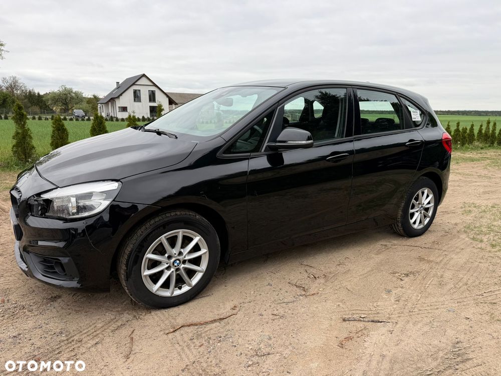 BMW Seria 2 216d Sport Line - 40