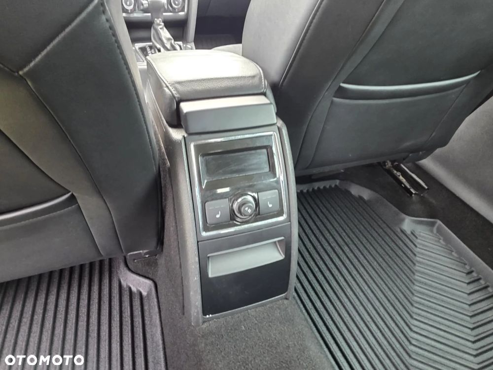 Skoda Superb Combi 1.8 TSI DSG Elegance - 13