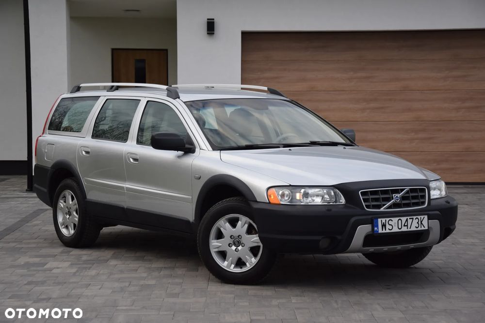 Volvo V70 2.5T AWD Summum - 2