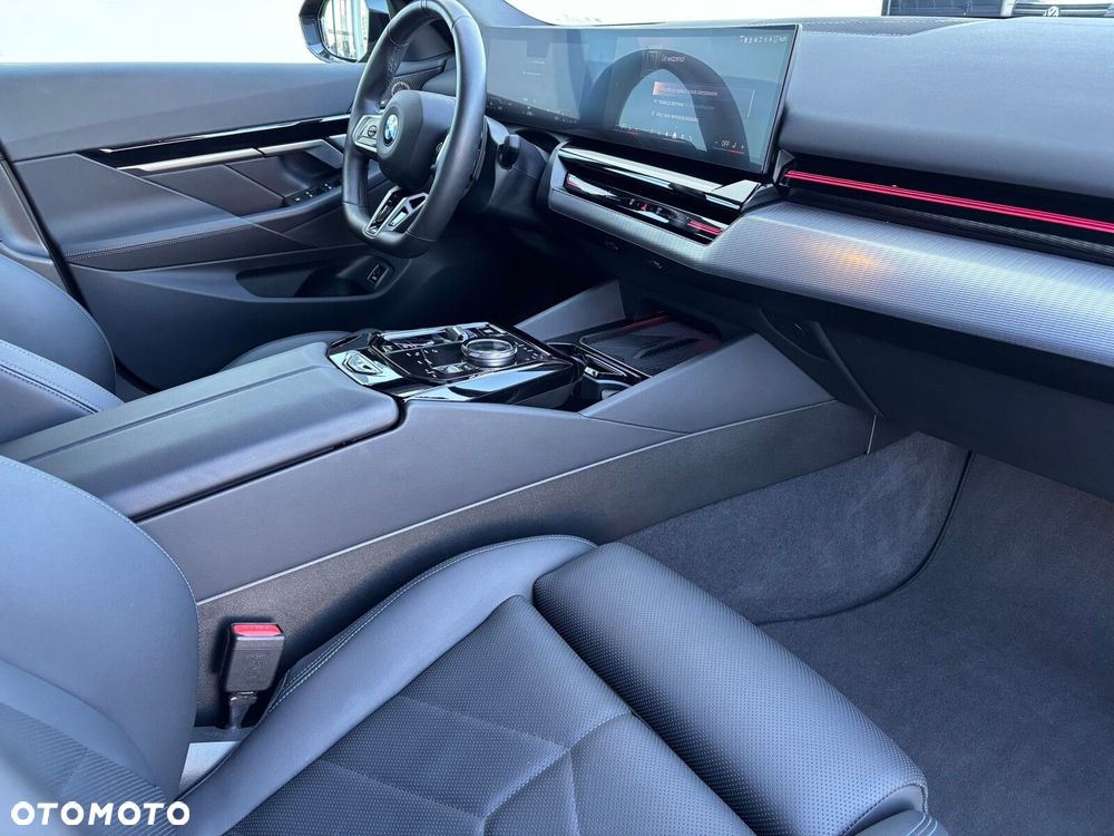 BMW Seria 5 - 18