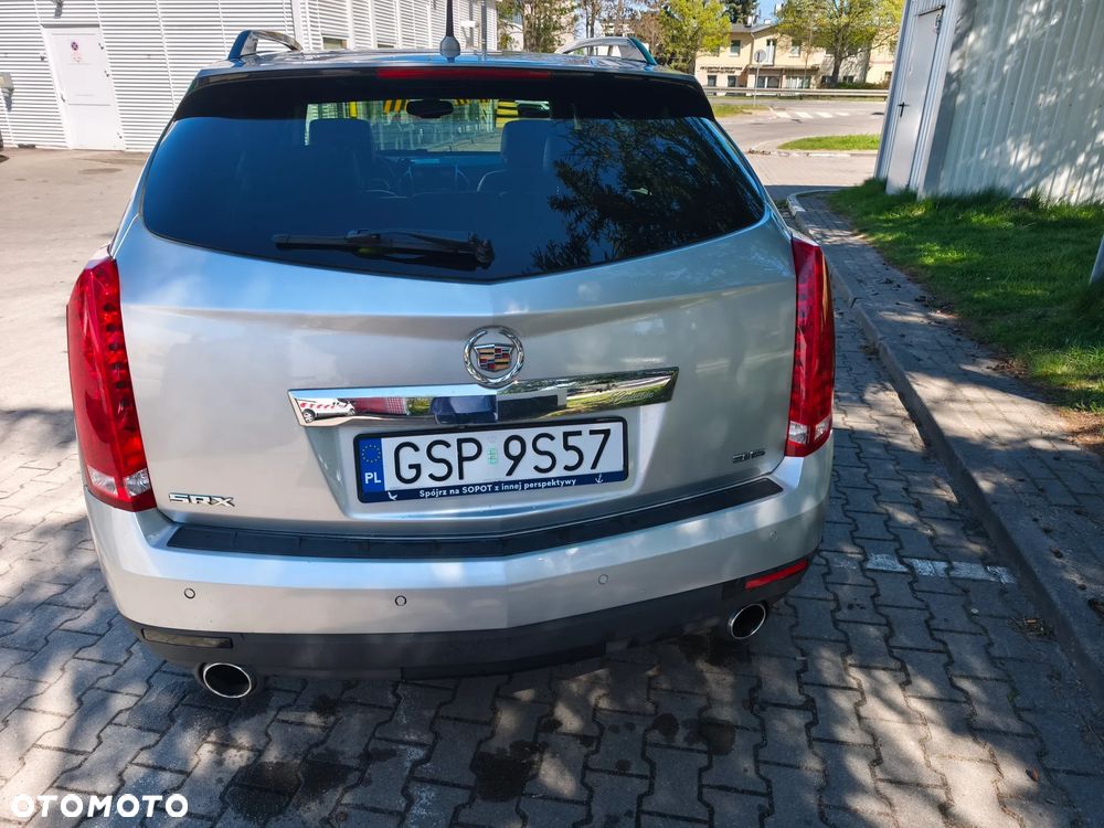 Cadillac SRX - 6