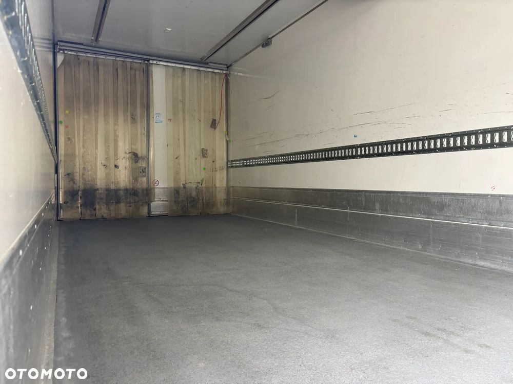 Iveco EUROCARGO 120-210 KONTENER CHLODNIA PODWOZIE DO ZABUDOWY KILKANASCIE  SZTUK - 5