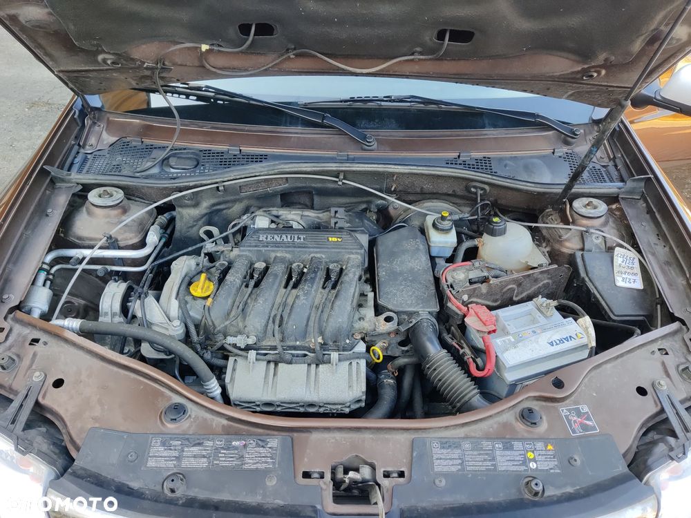 Dacia Duster 1.6 16V 105 4x2 Celebration - 28