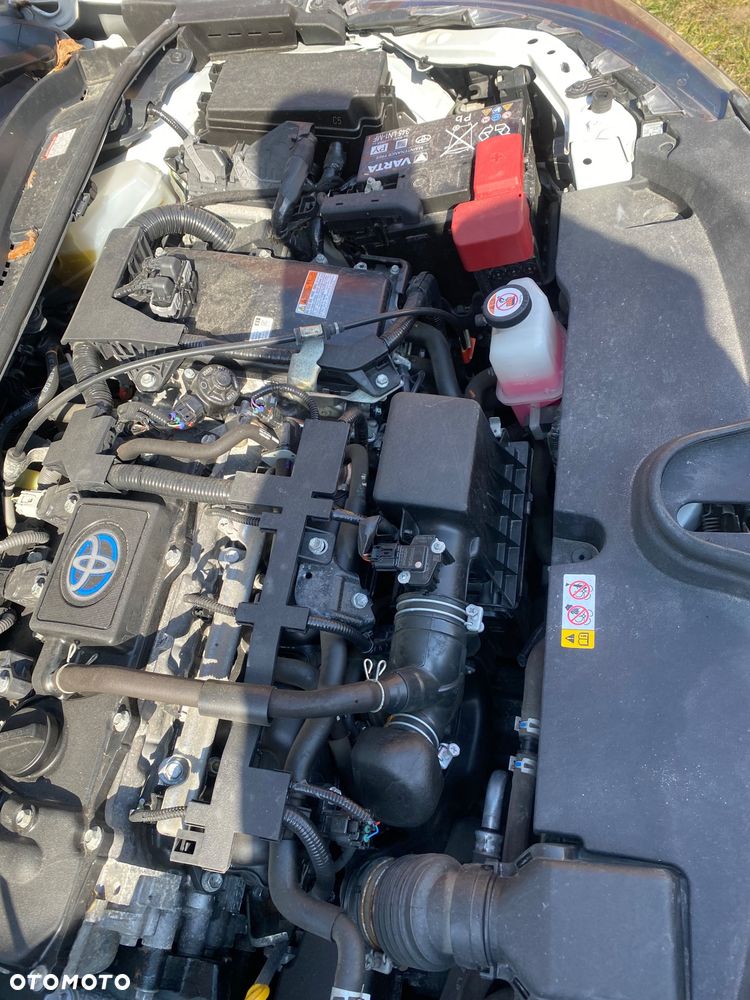 Toyota Corolla 1.8 Hybrid Club - 4