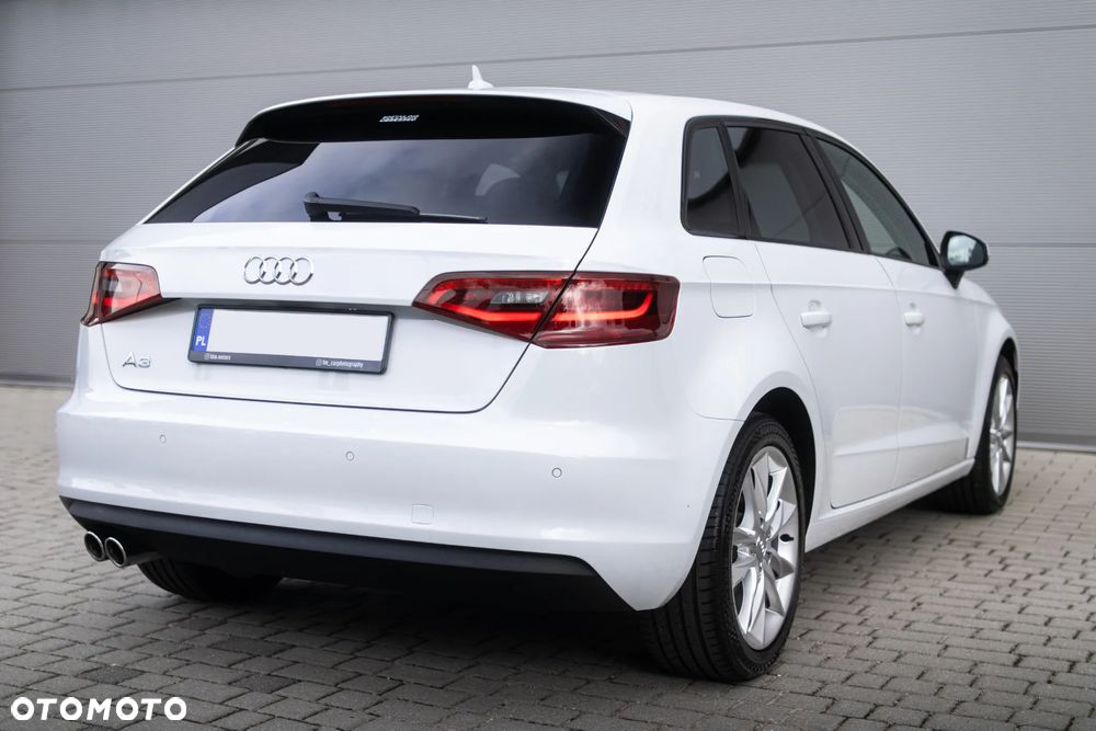 Audi A3 Sportback 1.4 TFSI Ambition - 23