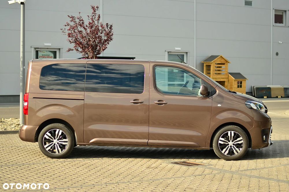 Toyota Proace Verso 1,5-l-D-4D L1 (8-Si.) Family - 7