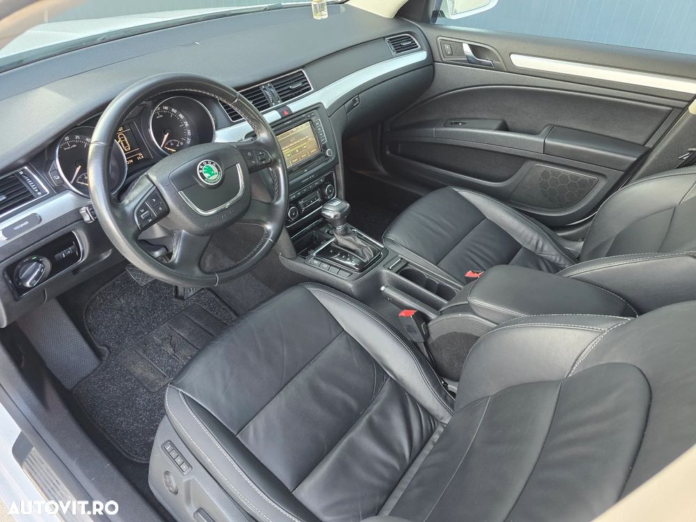 Skoda Superb 2.0 TDI DSG Elegance - 6